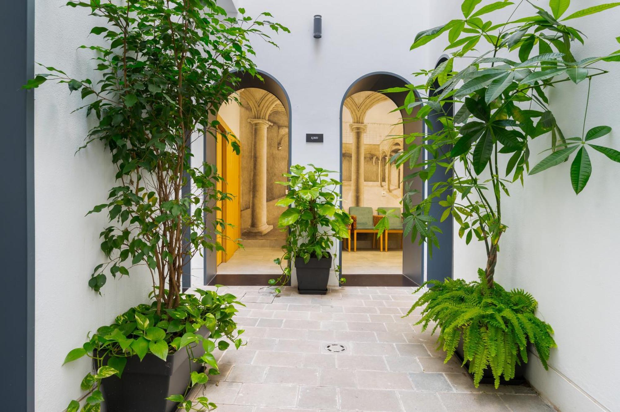 Posada De Los Venerables Sevilla Bagian luar foto